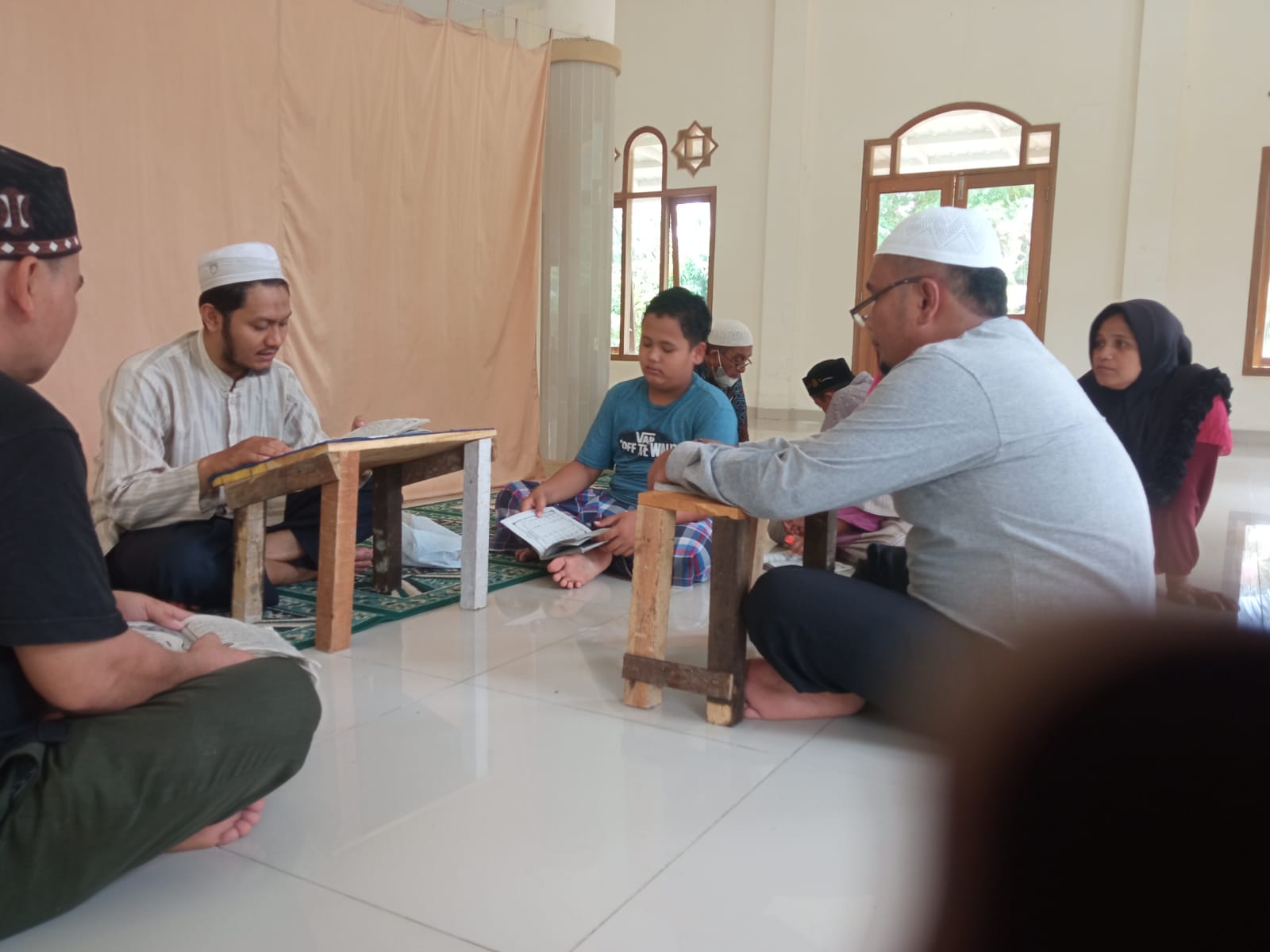 BMA Salurkan Bantuan untuk Muallaf Binaan Dewan Dakwah Aceh