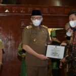 Gubernur Berikan Penghargaan untuk Perusahaan Peduli Lingkungan di Aceh