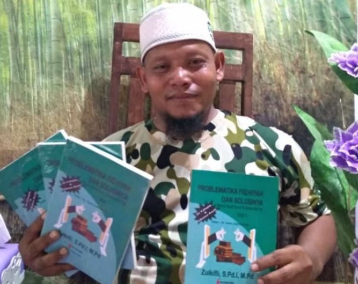 Putra Buloh Kembali Menulis Buku Yang Ke 9 “Problematika Fiqhiyah dan Solusinya”