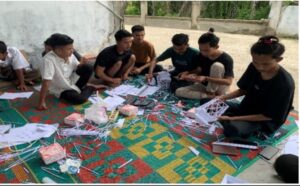 Pelatihan Inovasi Papercraft Menjadi Produk Kreatif