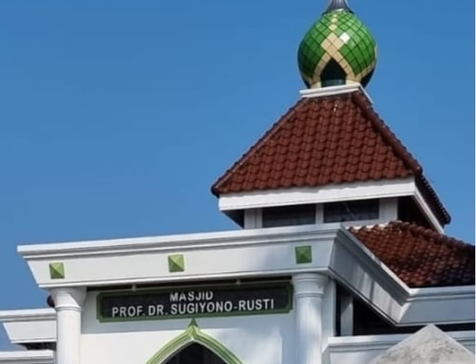 Profesor Sugiyono, Guru Besar UNY Ini Bangun Masjid dari Buku