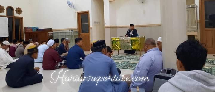 Anggota DPR Aceh Isi Pengajian Subuh di Masjid Al Kawari Dewan Dakwah Aceh