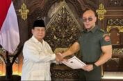 Deddy Corbuzier Terima Pangkat Letnan Kolonel Tituler TNI AD