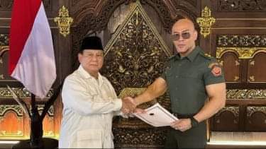 Deddy Corbuzier Terima Pangkat Letnan Kolonel Tituler TNI AD