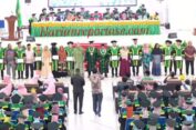 Dua Wisudawan Asal Aceh Selatan Terima Penghargaan Dari Rektor UIN Ar-Raniry