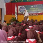 Cegah Stunting, SMP IT Luqmanul Hakim Gelar Seminar Gizi