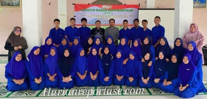 OSIS SMAN 1 Peukan Bada Gelar LDKS