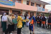 SMPN 8 Banda Aceh Juara Turnamen Voli SMAN 15 Adidarma