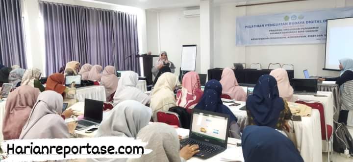 Puluhan Guru di Pidie Ikuti Pelatihan Penguatan Budaya Digital Bersama Yayasan Semangat Bina Ukhwah dan Kemdikbudristek