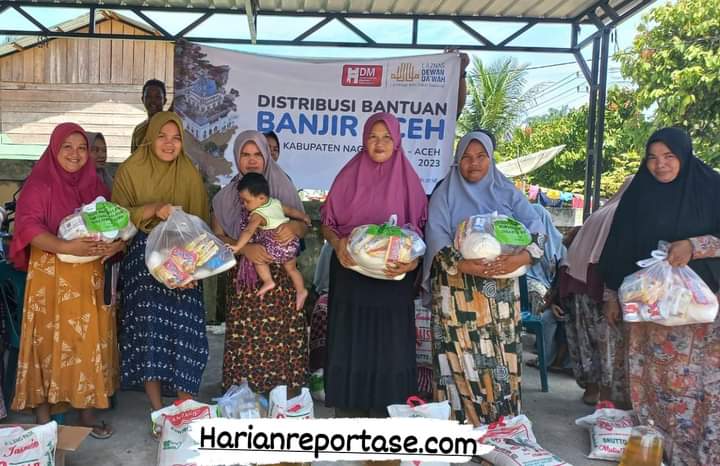 Dewan Dakwah Serahkan Bantuan untuk Korban Banjir Luapan Sungai Tripa