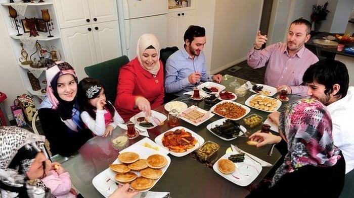 Lima Kebiasaan Yang Perlu Dihindari Setelah Makan