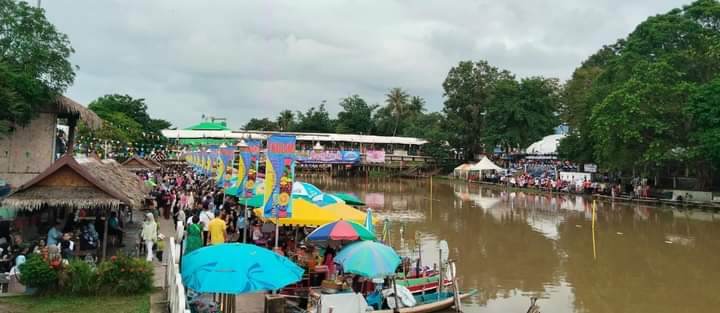 Jelajahi Pasar Khlong Hae, Hat yai, Thailand