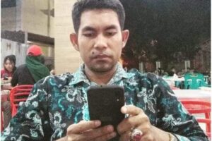 Warga Indonesia Terlama Habiskan Waktu Untuk Bermain HP