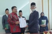 Ketua Majelis Syura Dewan Dakwah Aceh, Hasanuddin Yusuf Adan Raih Gelar Profesor Bidang ilmu Fikih Siyasah di UIN Ar-Raniry