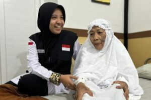 Naik Haji di Usia 99 Tahun, Ini Resep Sehat Mbah Ngatemi