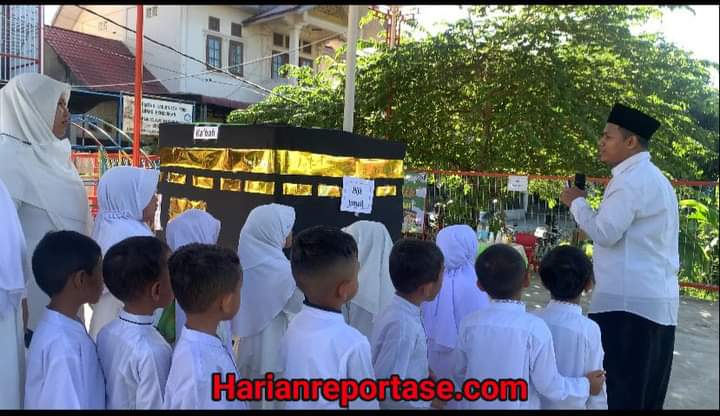 Siswa TKIT Bina Ukhwah Belajar Tata Cara Ibadah Haji Sejak Dini