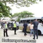 Petugas Gabungan Tes Urin Sopir Angkutan Umum di Terminal Peureulak