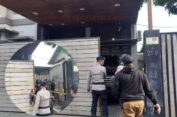 Rumah Cagub Aceh Bustami Hamzah Digranat