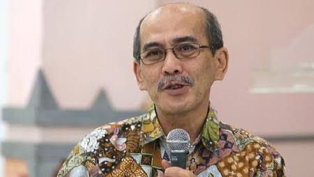 Ekonom Faisal Basri Meninggal Dunia