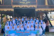 Gelar Outing Class, Siswa MIN 6 Model Banda Aceh Kunjungi Museum Aceh