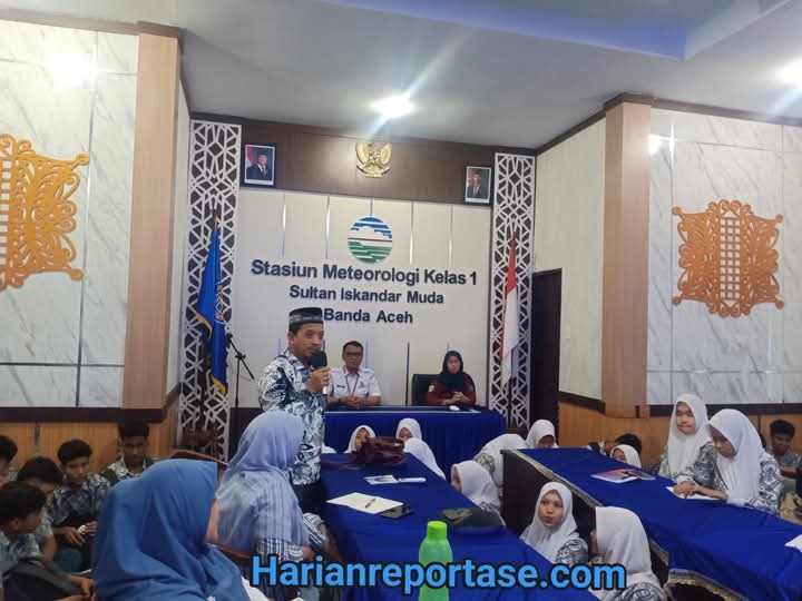 Belajar Ilmu Cuaca, Iklim dan Gempa Bumi, Ratusan Siswa SMA Negeri 9 Banda Aceh Kunjungi BMKG