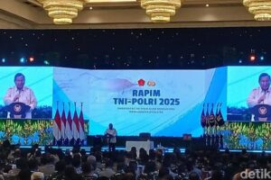 Rapim TNI-Polri, Prabowo: Rakyat yang Menggaji Saudara