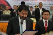 Muallem Minta Alfarlaky Tertibkan Perusahaan Sawit di Aceh Timur
