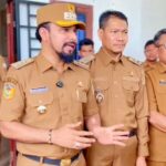 Bupati Al-Farlaky ‘Gedor’ Kantor Dinas, Pastikan ASN Tak Tambah Cuti dan Pelayanan Prima Pasca Lebaran