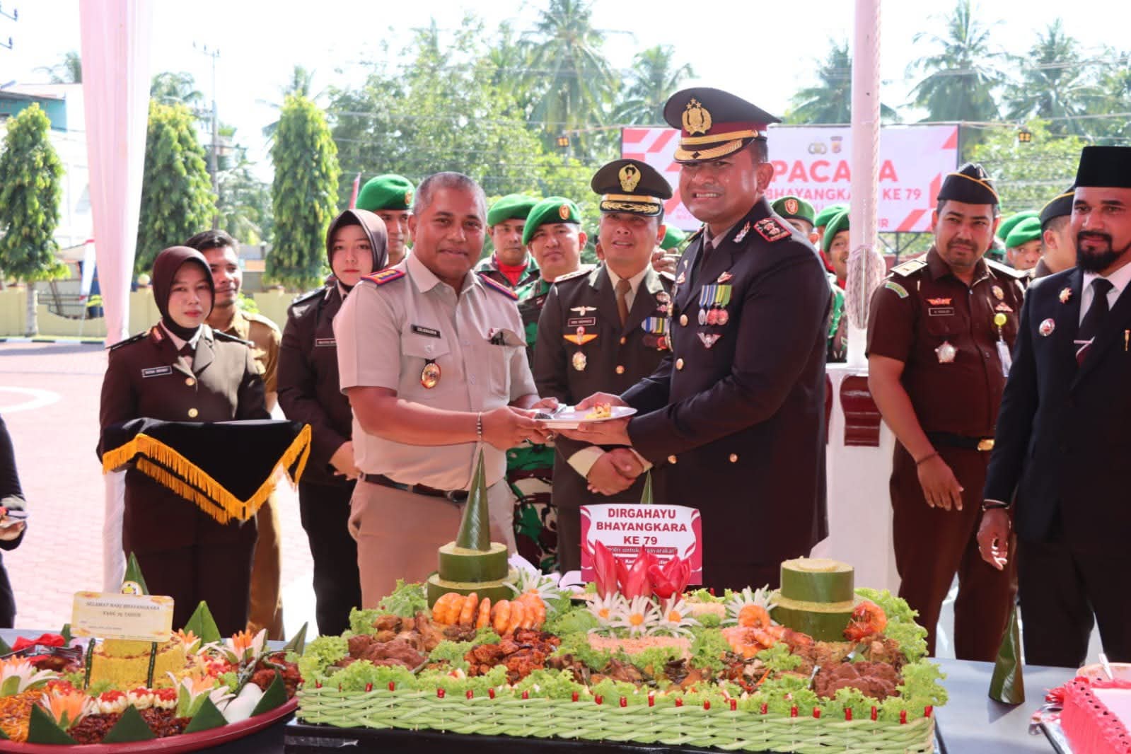 Kepala Kantor Pertanahan ATR/BPN Aceh Timur Hadiri Upacara Hari Bhayangkara ke-79, Pererat Sinergi Antar Lembaga