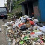 Warga Resah, Sampah Membusuk di Pasar Labuhan Keude Tak Kunjung Diangkut