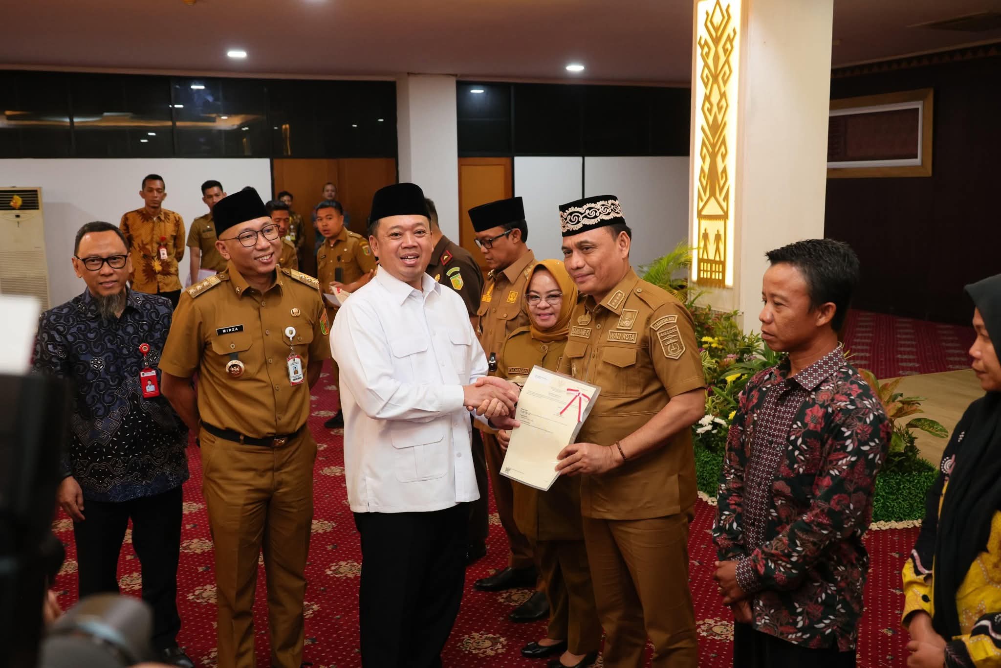 Saksikan Penandatanganan MoU di Lampung, Menteri Nusron Ajak Tokoh Agama Kawal Sertipikasi Tanah Wakaf