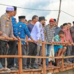 Bupati Al-Farlaky dan Empat Jembatan yang Menyambung Harapan