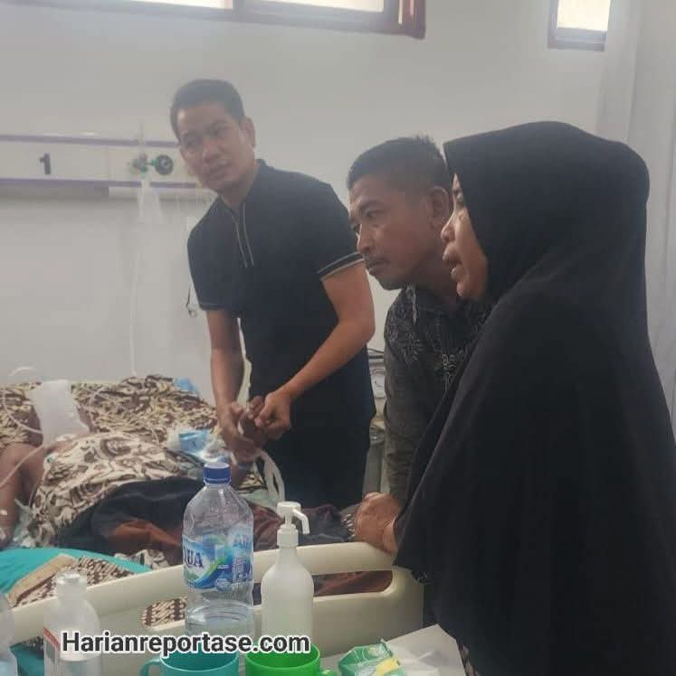 T. Zainal Genggam Tangan Saed Azhar, Doa dan Haru Warnai Kunjungan