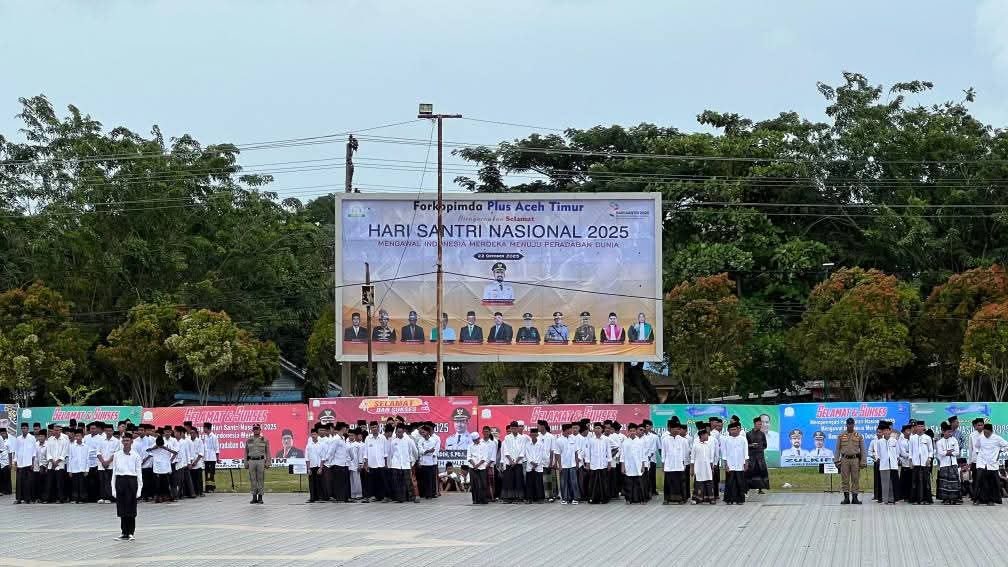 Foto Wakil Bupati Tak Muncul di Spanduk Hari Santri, Publik Aceh Timur Bertanya-tanya