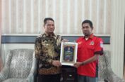 Wabup Aceh Timur T. Zainal Abidin Terima Piagam Penghargaan dari PWDPI