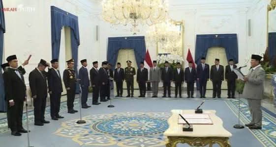 Prabowo Lantik Komisi Reformasi Polri, Tiga Mantan Kapolri Turut Bergabung