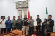 Sertifikasi Aset Tuntas, Kantor Pertanahan Aceh Timur Serahkan Sertipikat Tanah Sekolah Rakyat di Pendopo Bupati