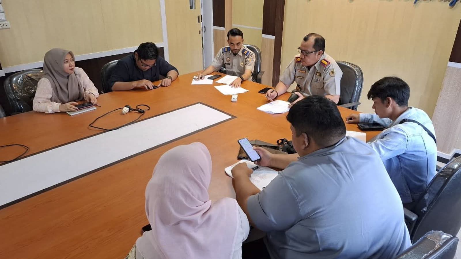 Kepala Kantor Pertanahan Aceh Singkil Gelar Rapat Internal: Fokus Penyelesaian Tunggakan PDDM dan Persiapan Penilaian Ombudsman 2025