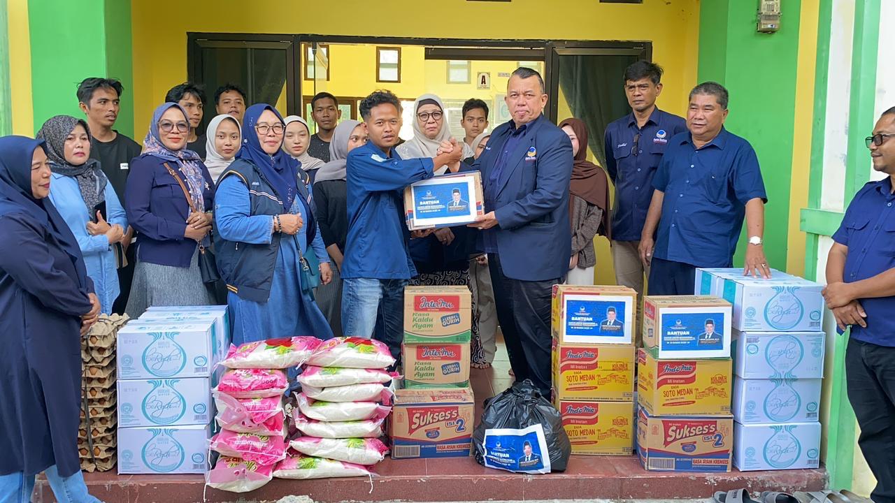 Ketua DPW Partai NasDem Aceh Irsan Sosiawan Gading Bantu Sembako Dapur Umum Mahasiswa