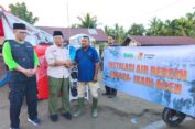Lembaga Sadaqa Jakarta Salurkan Bantuan Mesin Penyuling Air Bersih untuk Korban Banjir di Gampong Cot Ara, Bireuen