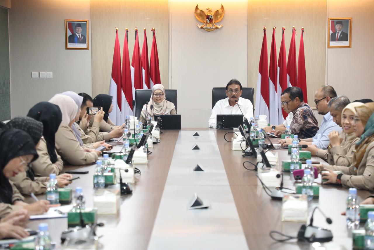 Terima Kunjungan Pengarah Tanah dan Galian Negeri Perak Malaysia, Kementerian ATR/BPN Paparkan Perjalanan Transformasi Layanan Pertanahan Indonesia
