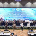 Menteri Nusron Berikan Penghargaan kepada 74 Pihak yang Berperan dalam Pencegahan Tindak Pidana Pertanahan Tahun 2025
