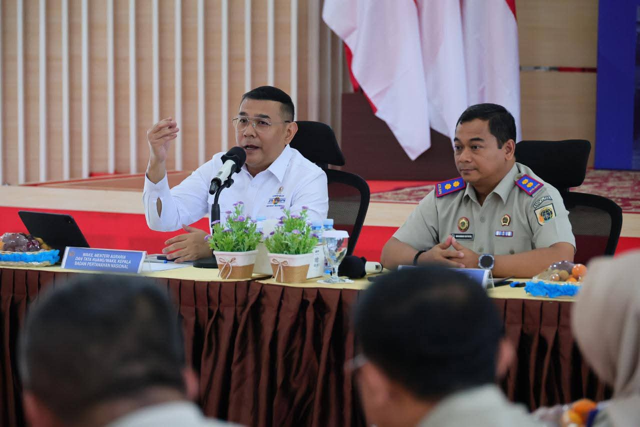 Wamen Ossy Tekankan Kekompakan dan Soliditas Internal untuk Menjawab Tingginya Harapan Masyarakat terhadap Pelayanan Pertanahan