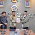 Serahkan Persub RTRW kepada Gubernur Sulawesi Utara, Menteri Nusron Minta RTRW Provinsi Jadi Acuan Penyusunan RTRW Kabupaten/Kota
