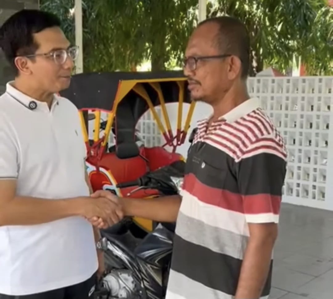 Kisah Haru Adi, di Tengah Perjuangan Sembuh Dari Stroke, Menerima Bantuan Becak Motor Dari Ketua DPRK Banda Aceh