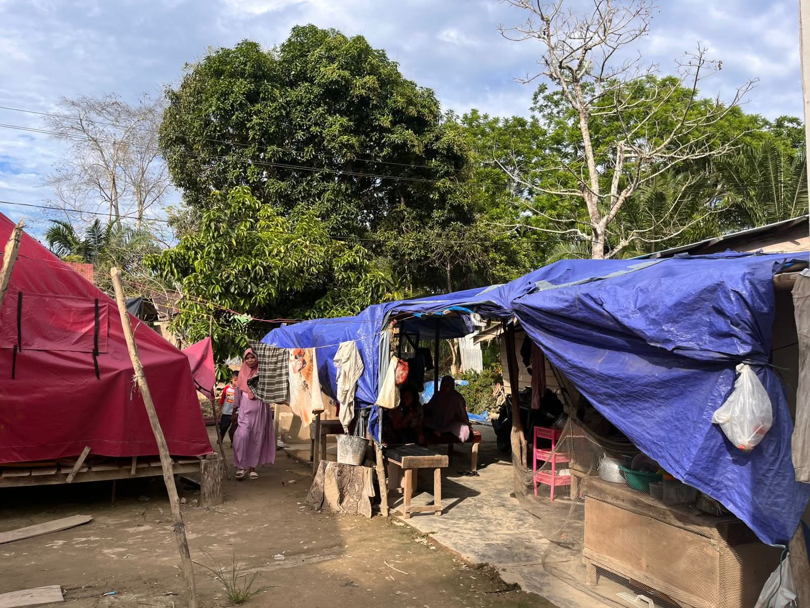 Jelang Idul Fitri, Korban Banjir Desa Buket Kareung Masih Bertahan di Tenda Darurat