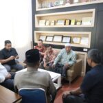 Sinergi Lintas Lembaga, Kantah Aceh Timur Serahkan Sertipikat Wakaf Dayah