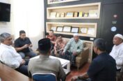 Sinergi Lintas Lembaga, Kantah Aceh Timur Serahkan Sertipikat Wakaf Dayah