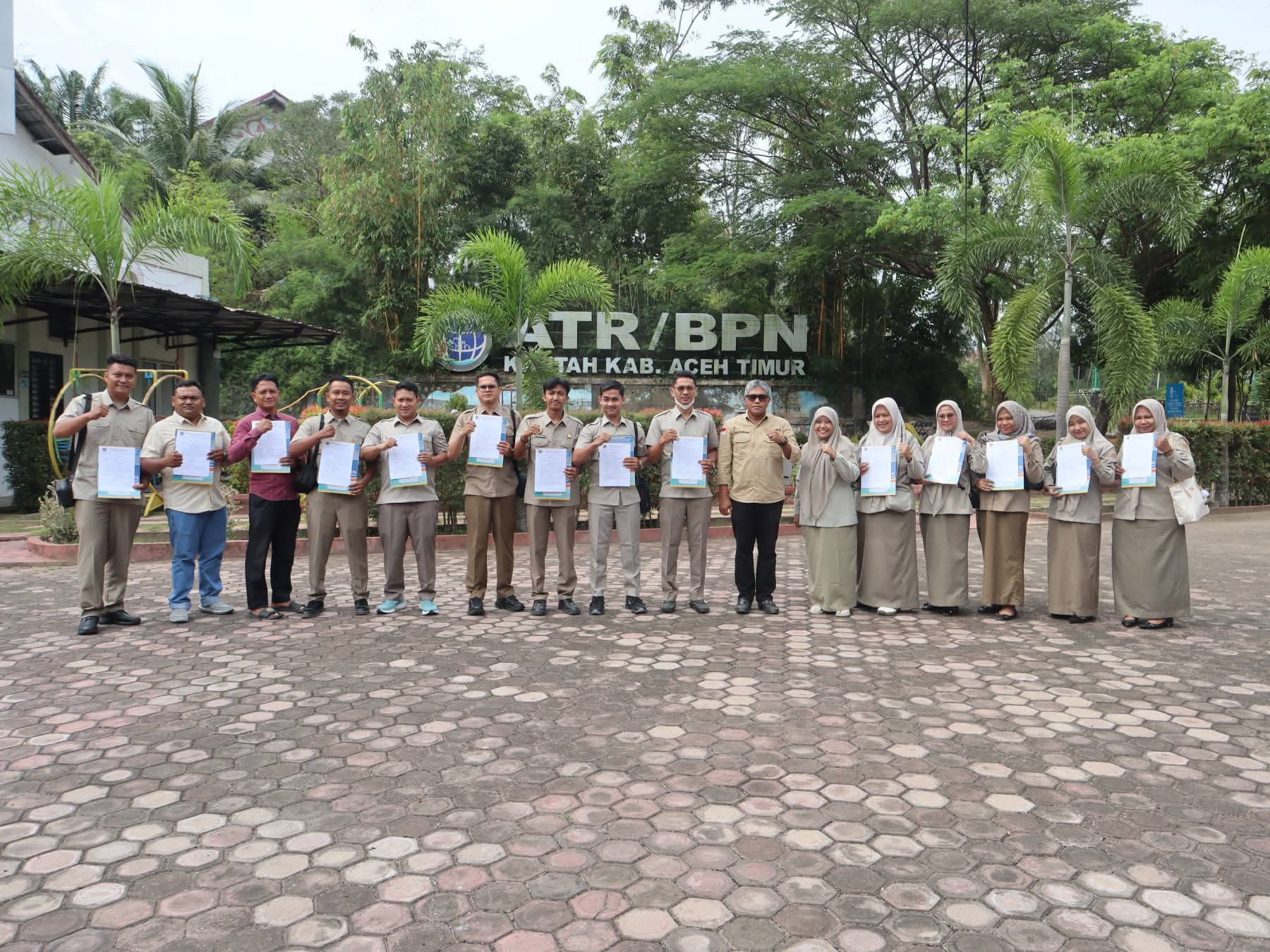 Kantah Aceh Timur Teken Kontrak PPPK, Zulkhaidir Tekankan Disiplin dan Penyelesaian Residu