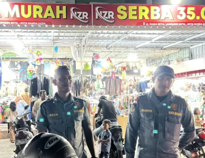 Lonjakan Pengunjung Jelang Lebaran, Satpol PP dan WH Aceh Siaga Patroli Malam di Banda Aceh